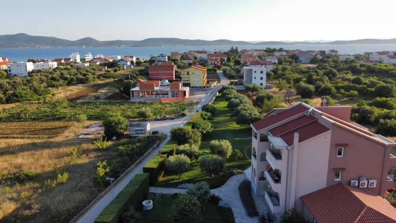 Luxury Apartments Garden Sukošan Exteriör bild